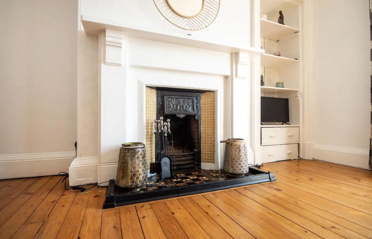 Entire Period Flat By City Centre Edinburgh Eksteriør billede