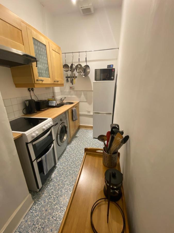 Entire Period Flat By City Centre Edinburgh Eksteriør billede