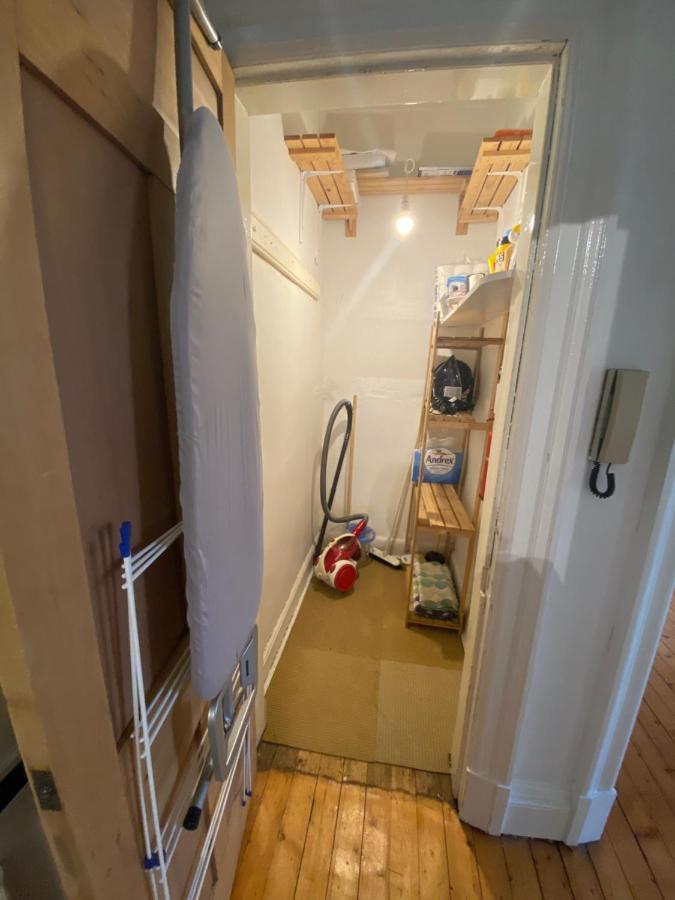 Entire Period Flat By City Centre Edinburgh Eksteriør billede